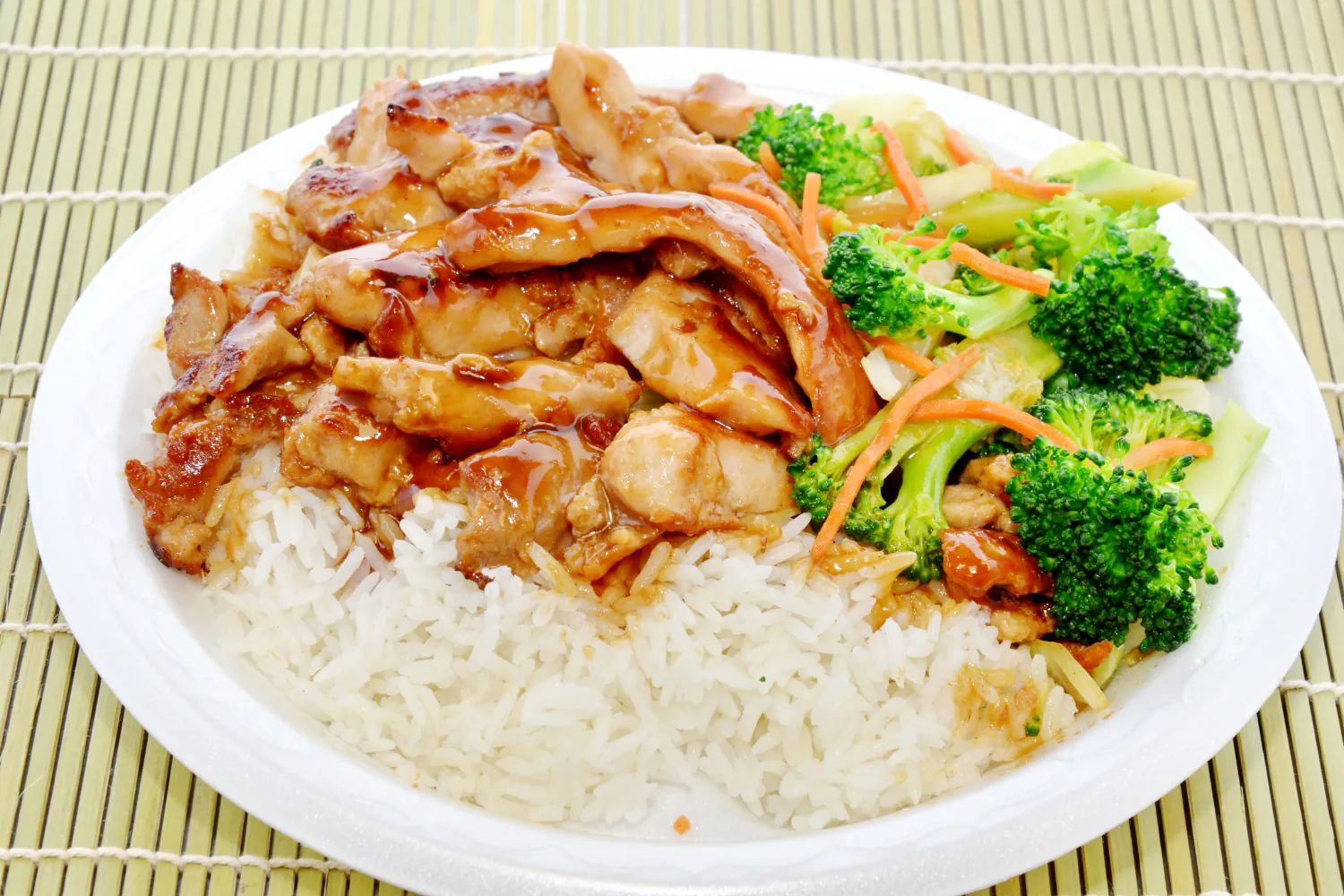Grilled chicken in teriyaki sauce with broccoli and white rice at Suki Hana Japan Restaurant in Sherman Oaks